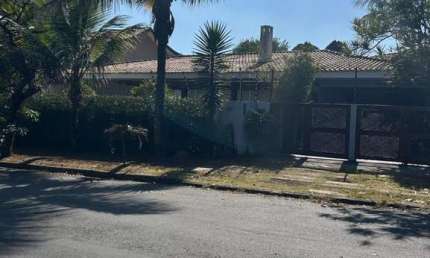 Casa térrea no Caxingui com piscina, 3 dorms, edícula e espaço gourmet!