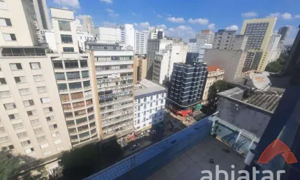 Kitnet / Stúdio à venda na Avenida Ipiranga, 1225, República, São Paulo