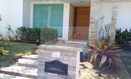 Casa à Venda em Condomínio Aruã, Mogi das Cruzes - SP