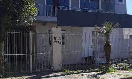 Sobrado com 2 quartos e sala comercial bairro Sitio Cercado
