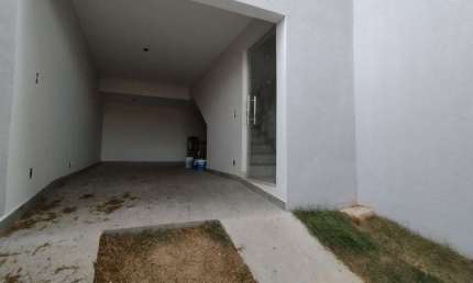 Casa com 2 quartos à venda na Rua Radialista Delson Amanda, 268, Céu Azul, Belo Horizonte por R$ 470.000