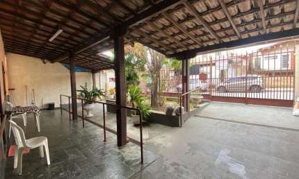 Casa com 3 quartos à venda na Minueto, 102, Santa Amélia, Belo Horizonte por R$ 560.000