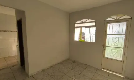 Casa com 2 quartos para alugar na Judith Luzia de Carvalho, 353, Minas Caixa, Belo Horizonte por R$ 1.600