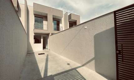 Casa com 2 quartos à venda na Rua Alzira Maria Ferreira, 47, Santa Mônica, Belo Horizonte por R$ 589.000