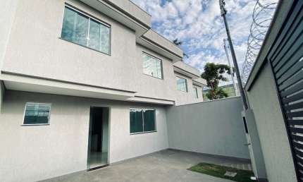 Casa com 3 quartos à venda na Rua Antônio Rodrigues Fróes, 471, Candelária, Belo Horizonte por R$ 550.000