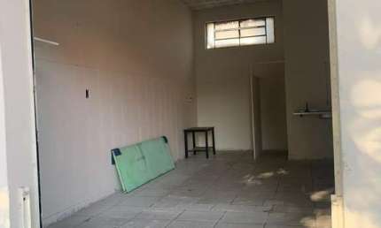 Ponto comercial com 1 sala para alugar na Rua Padre Marzano, 49, Venda Nova, Belo Horizonte por R$ 1.000