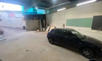 Barracão / Galpão / Depósito com 2 salas para alugar na Antonio Orlindo de Castro, 442, São João Batista, Belo Horizonte por R$ 3.000