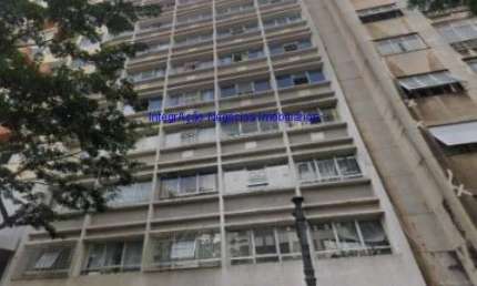 Apartamento Studio MOBILIADO 26m², 01 dormitório e 01 banheiro.  Condomínio com portaria.  Excelente localização á 7 minutos andando para a estação