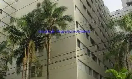 Apartamento MOBILIADO 68m², 02 dormitórios, 01 banheiro e 01 vaga de garagem.  Condomínio com portaria e segurança.  Excelente localização