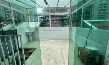 Casa Sobrado 185m², 03 dormitórios e 02 banheiros.  Excelente localização, entre as Alamedas Santos, Campinas e Rua Doutor Nélson Vasoler;
