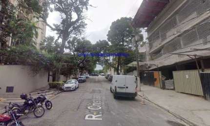 Loja 100,82m², 01 banheiro e 01 vaga de garagem.  Excelente localização, á 7 minutos andando para a estação do metrô Sumare