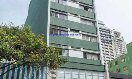 Apartamento 75m², 02 dormitórios, 02 banheiros e 01 vaga de garagem.  Condomínio com Portaria e Segurança.  Localização privilegiada