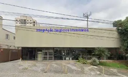 Loja 970m², 03 banheiros e 31 vagas de garagem.  excelente localização, entre as ruas cisplatina, lino coutinho e  dom lucas obes.