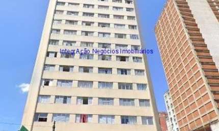 Apartamento 47m², 01 dormitório e 01 banheiro.  Condomínio com segurança e portaria.  Excelente localização