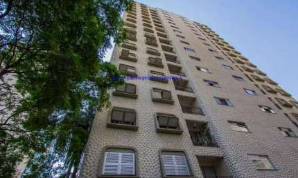 Apartamento 67m², 02 dormitórios (sendo 01 suíte), 02 banheiros e 01 vaga de garagem.  Condomínio com segurança, portaria, piscina, academia