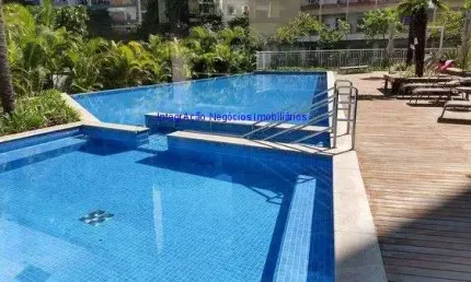 Apartamento 50m², 01 dormitório, 01 banheiro e 01 vaga de garagem.  Condomínio com segurança e portaria, piscina, churrasqueira, academia