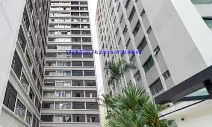 Apartamento 110m², 02 dormitórios, 02 banheiros e 01 vaga de garagem.  Condomínio com segurança e portaria e playground.  Excelente localização