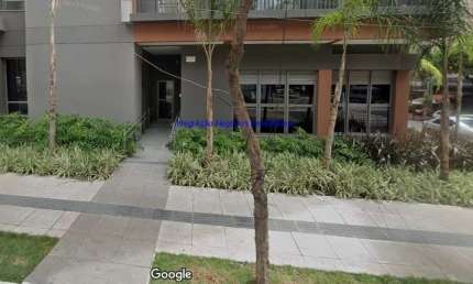 Loja 348m² e 01 banheiro.  Excelente localização á 4 minutos andando para a estação do metrô República; Entre as Ruas Major Sertório, Rego Freitas