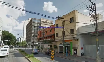 Conjunto comercial 35m² e 01 banheiro.  condomínio com recepção.  excelente localização á e minutos andando para a estação do metrô faria lima
