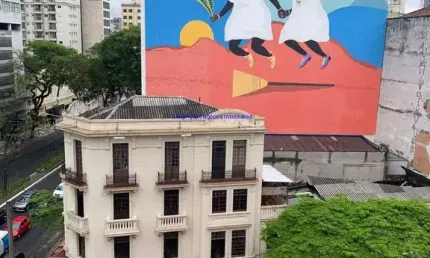 Conjunto comercial 140m² e  01 banheiro.  condomínio com portaria, segurança e recepção.  excelente localização