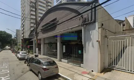 Loja 1145,50 m² de área construída, 862m² de terreno e 02  vestiários grandes e em excelentes condições.  excelente localização, entre a rua tagipuru