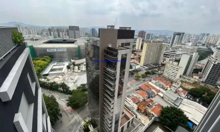 Apartamento studio 18m², 01 dormitório e 01 banheiro.  condomínio com portaria, segurança, piscina  e academia.  excelente localização