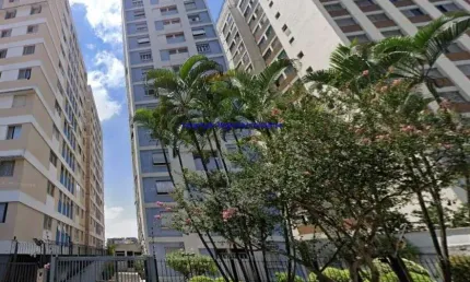 Apartamento 188m², 03 dormitórios (sendo 01 suíte) e 02 banheiros.  Condomínio com segurança.  Excelente localização