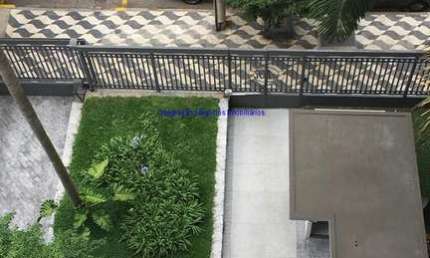 Apartamento 190m², 03 dormitórios (sendo 1suíte), 04 banheiros e 01 vaga na garagem.  Condomínio com Segurança, Portaria e Área verde.