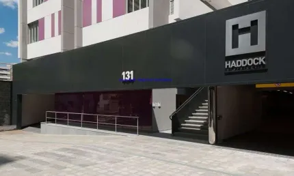 Conjunto comercial 40m², 01 banheiro e 02 vagas na garagem.   condomínio com recepção e portaria.  excelente localização