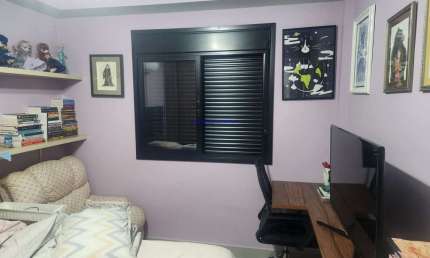 Apartamento 39m², 01 dormitório, 01 banheiro e 01 vaga na garagem.  Condomínio com Segurança, Portaria, Churrasqueira, Espaço gourmet, Salão de jogos