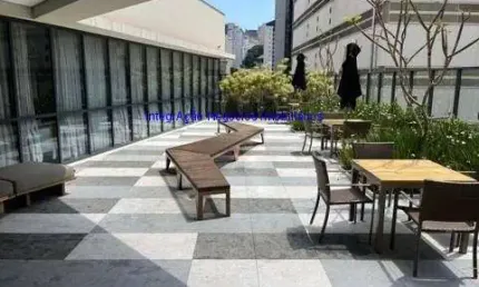 Apartamento 42m², 01 dormitório, 01 banheiro e 01 vaga na garagem.  condomínio com segurança, portaria, churrasqueira, espaço gourmet, sauna, piscina
