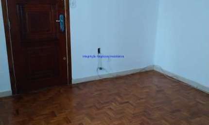 Apartamento 65m², 02 dormitórios e 02 banheiros.  Condomínio com Segurança e Portaria.  Excelente localização