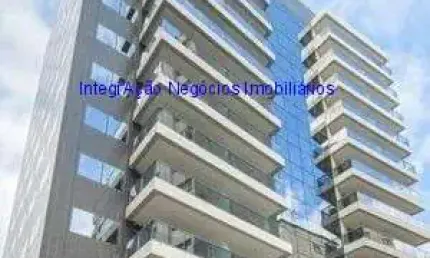 Conjunto Comercial 192m², 02 banheiros e 05 vagas de garagem.  Condomínio com recepção, segurança e elevadores.  Excelente localização