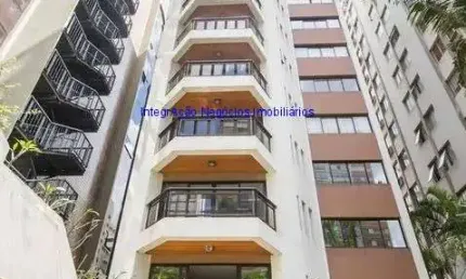 Apartamento 160m², 03 dormitórios (sendo suítes), 04 banheiros e 02 vagas na garagem.  condomínio com portaria, segurança, piscina, brinquedoteca