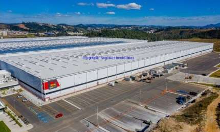 Galpão 24.546m²  Portaria blindada e com eclusa e segurança 24h  Excelente localização KM 31,7 na Avenida Anhanguera;