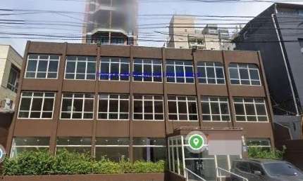 Prédio Comercial 540m², 5 banheiros e 14 vagas na garagem.  Excelente localização entre as Ruas Francisco Leitão, Cardeal Arcoverde e Teodoro Sampaio