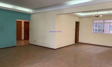 Apartamento 202m², 03 dormitórios, 02 banheiros e 01 vaga na garagem.  Condomínio com portaria, segurança, churrasqueira, playground, brinquedoteca