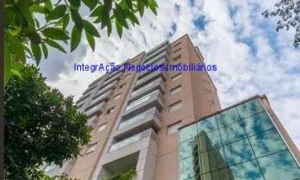 Apartamento 89m², 02 dormitórios, 02 banheiros (sendo 01 lavabo) e 02 vagas na garagem.  Condomínio com portaria, segurança, piscina, churrasqueira