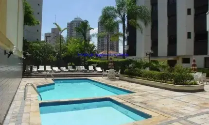 Condomínio com segurança e portaria 24hs; com jardim, piscina infantil e de adulto, salão de festas, salão de ginástica com equipamentos novos