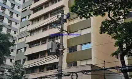 Apartamento 108m², 03 dormitórios (sendo 01 suíte), 02 banheiros e 01 vaga na garagem.  Condomínio com portaria, segurança 24hrs, academia