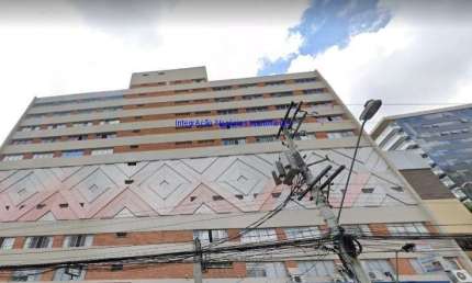 Conjunto Comercial 71m², 01 banheiro.  Condomínio com recepção e segurança 24hrs.  Excelente localização á 30 segundos andando para a estação do metrô