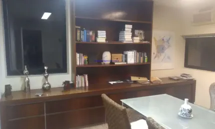 Conjunto Comercial 78m², 01 copa, 03 banheiro e 02 vaga na garagem.  Condomínio com recepção e segurança 24hrs.  Excelente localização