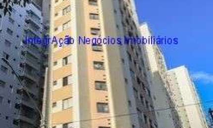 Apartamento Studio 30m², 01 dormitório e 01 banheiro.  Condomínio com portaria, segurança 24hrs, churrasqueira, jardim, piscina e salão de festa.