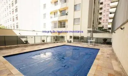 Apartamento 45m², 01 dormitório, 01 banheiro e 01 vaga na garagem.  Condomínio com portaria, segurança 24hrs, churrasqueira e piscina.