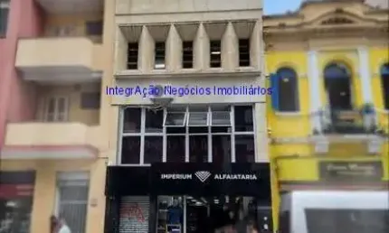 Prédio Comercial 1317m² e 04 banheiro .  Excelente localização á 4 minutos andando para a estação do metrô República; Entre as Rua Aurora e Avenidas