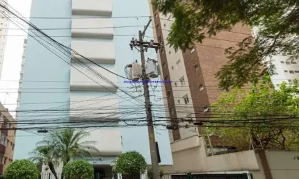 Apartamento 76m²,  02 dormitórios, 01 banheiro e 01 vaga na garagem.  condomínio com portaria, segurança 24hrs.  excelente localização