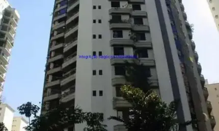 Apartamento 181m², 04 dormitórios (sendo 03 suítes), 05 banheiros e 03 vagas na garagem.  condomínio com portaria, segurança 24hrs, piscina.