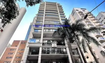 Apartamento 367 m², 04 dormitórios (sendo suítes), 05 banheiros e 06 vagas na garagem.  condomínio com portaria, segurança 24hrs, piscina.