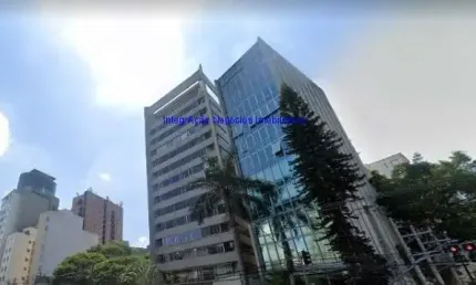 Condomínio com recepção e segurança 24hrs.  excelente localização entre as ruas jerônimo da veiga, amauri e campos bicudo.