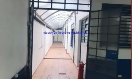 Prédio Comercial 785m², 03 Pavimentos, 13 banheiros, 02 Recepções e 03 vagas na garagem.  Excelente localização.
